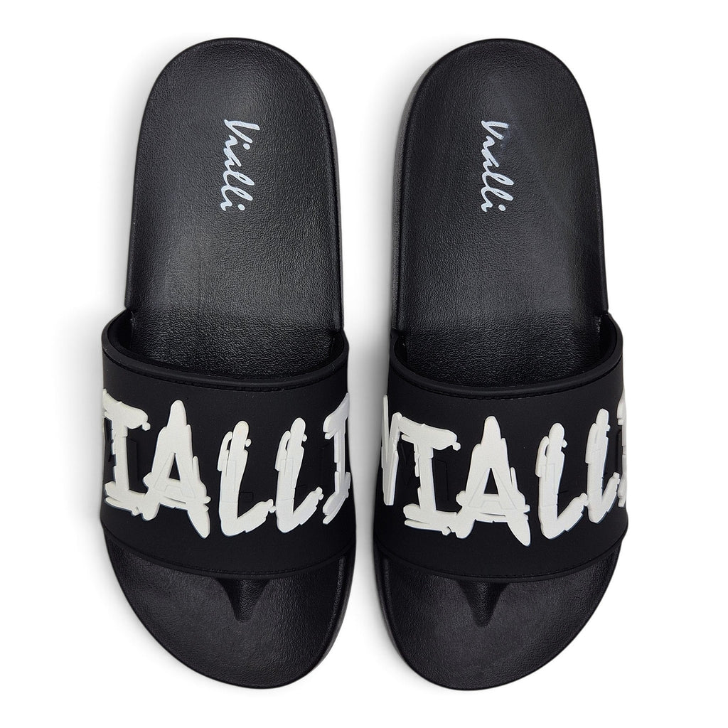 Vialli Khemanai Slide